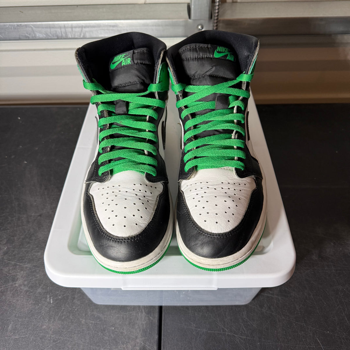 Size 10.5 - AJ 1 High Lucky Green NB
