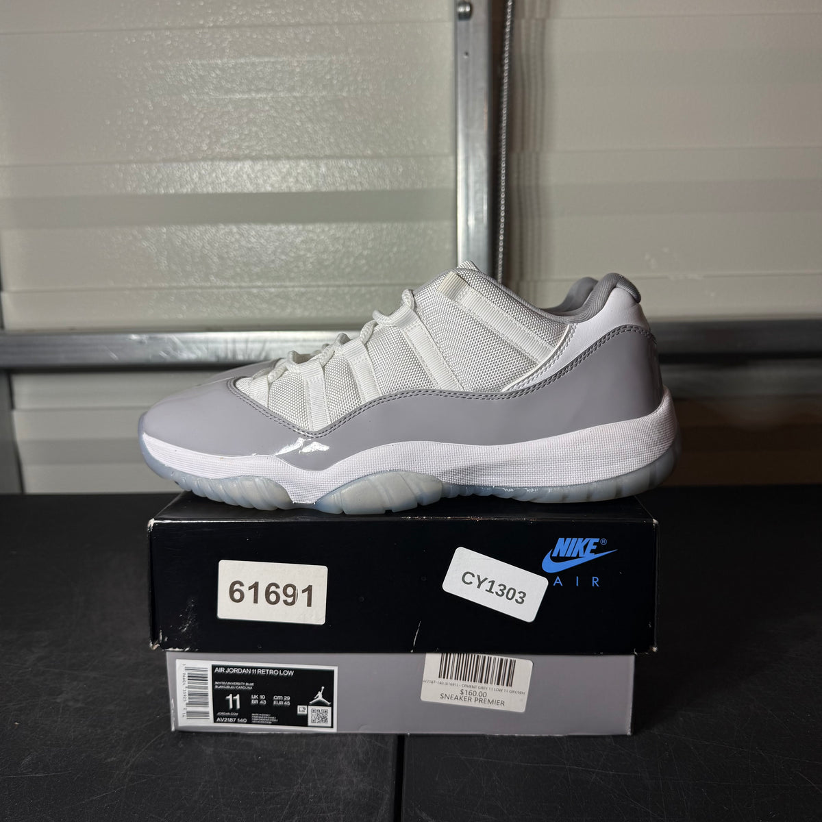 Size 11 - AJ 11 Low Cement Grey