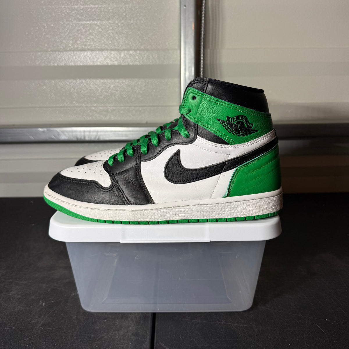 Size 10.5 - AJ 1 High Lucky Green NB