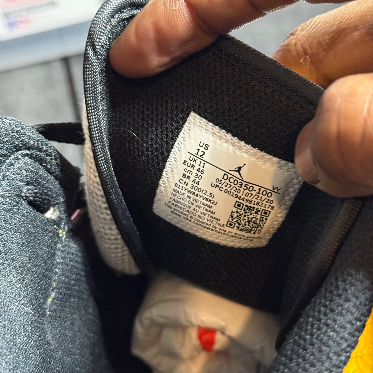 Size 12 - AJ 1 Mid Dia de Los Muertos NB