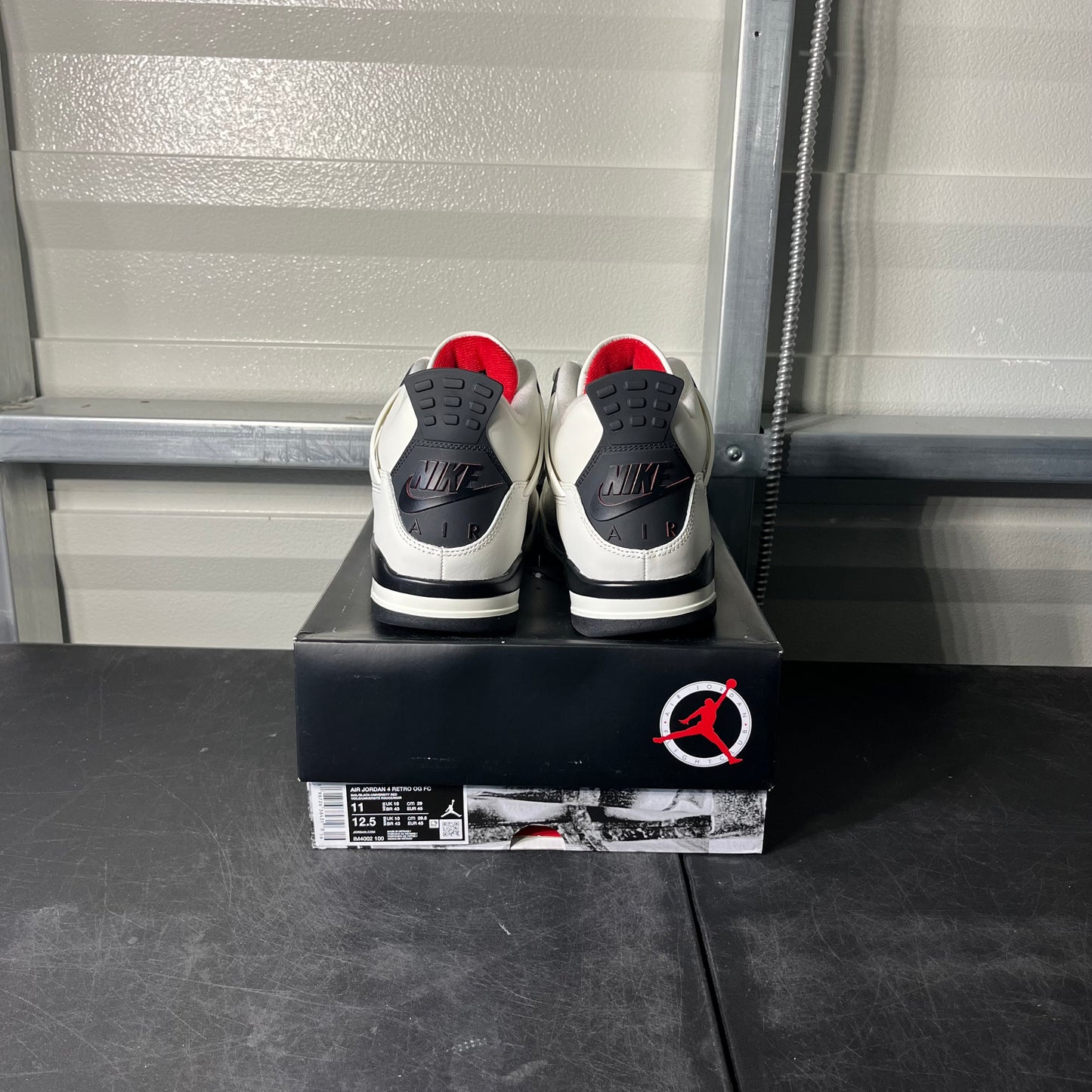 Size 11 - AJ 4 Flight Club