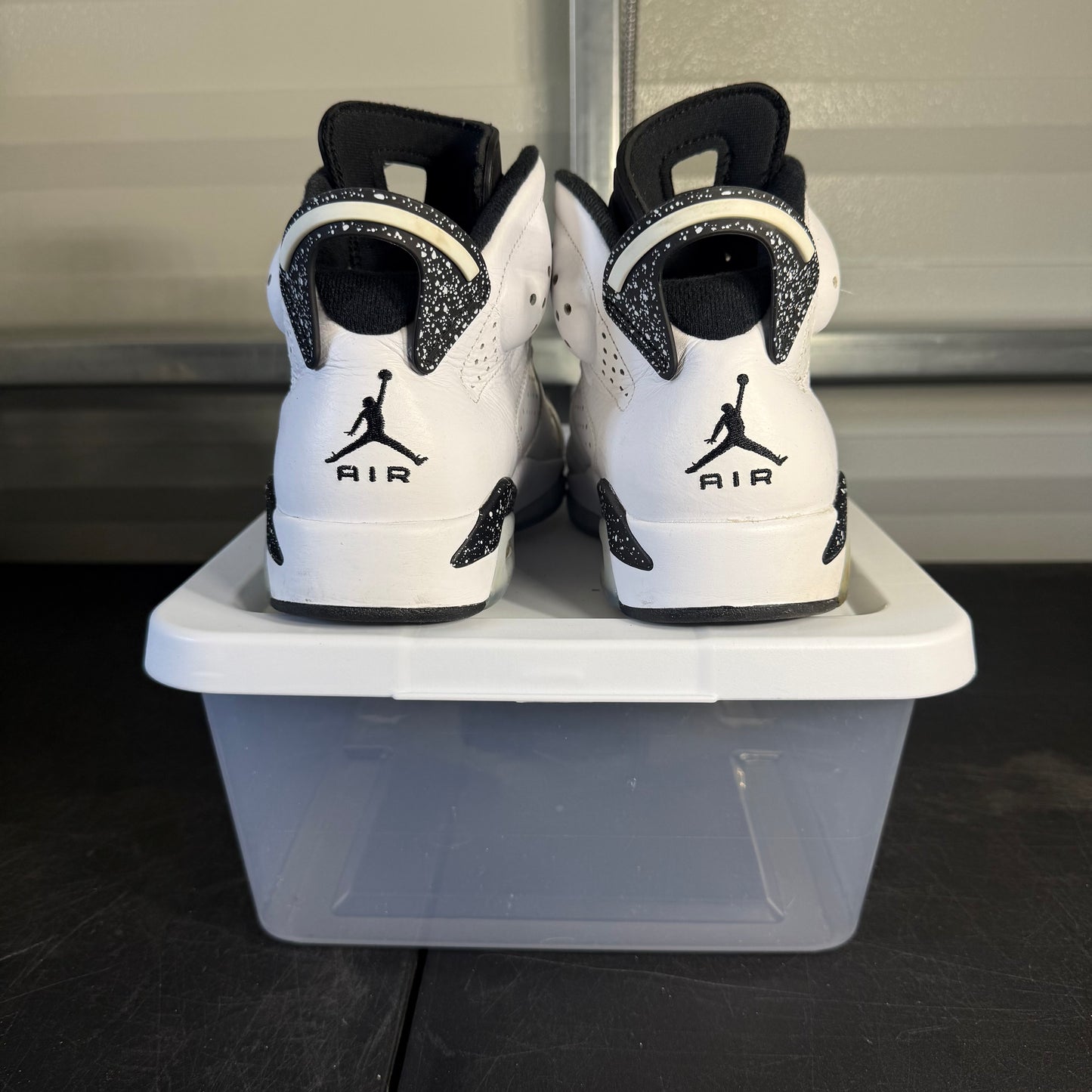 Size 8.5 - AJ 6 Oreo