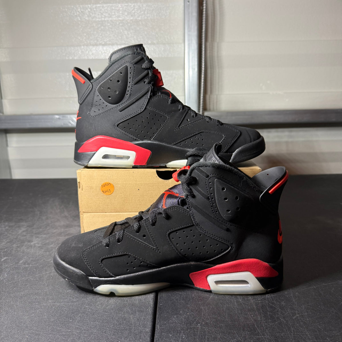Size 8 - AJ 6 Infrared