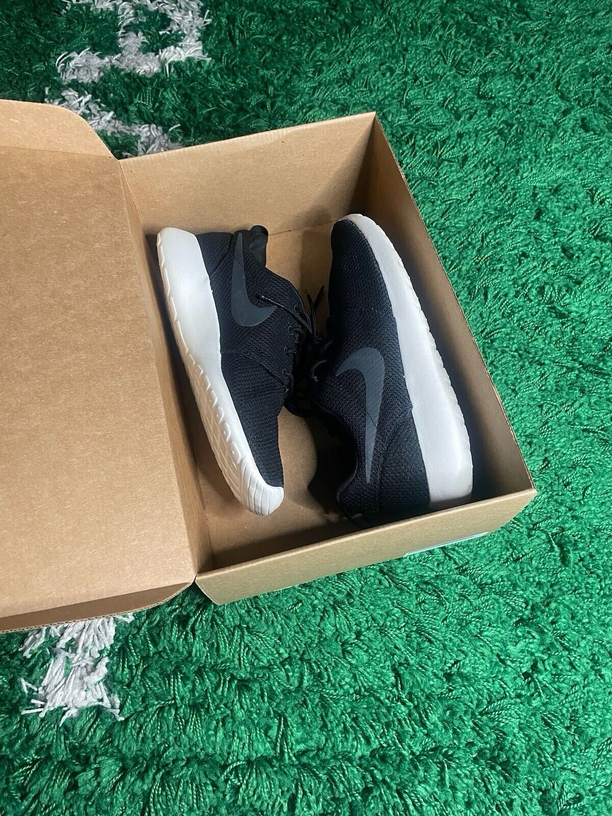 Size 7.5 - Nike Roshe One Anthracite