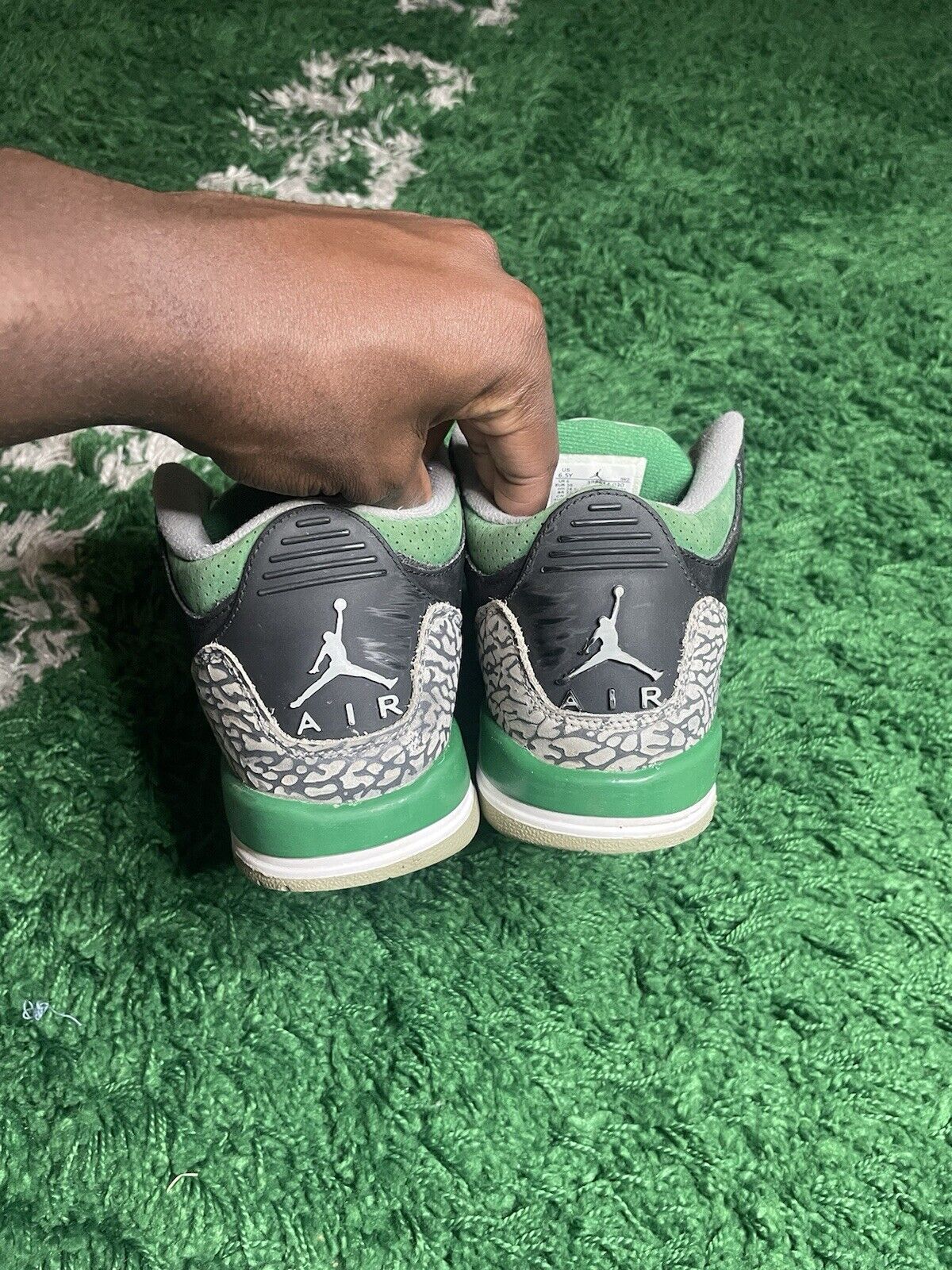 Size 6.5 - Jordan 3 Retro Mid Pine Green