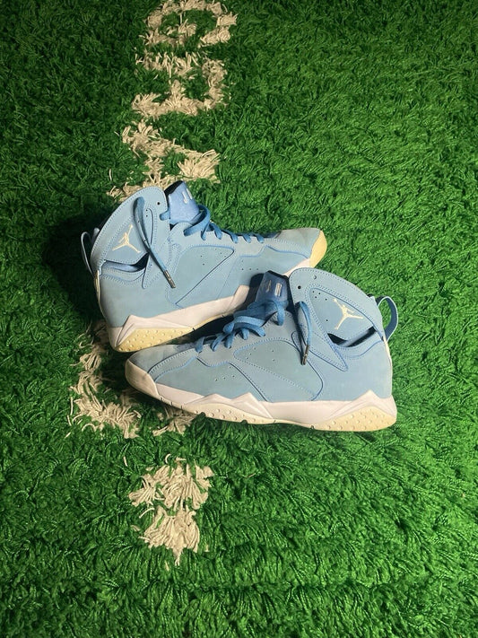 Size 10.5 - Air Jordan 7 Retro Pantone