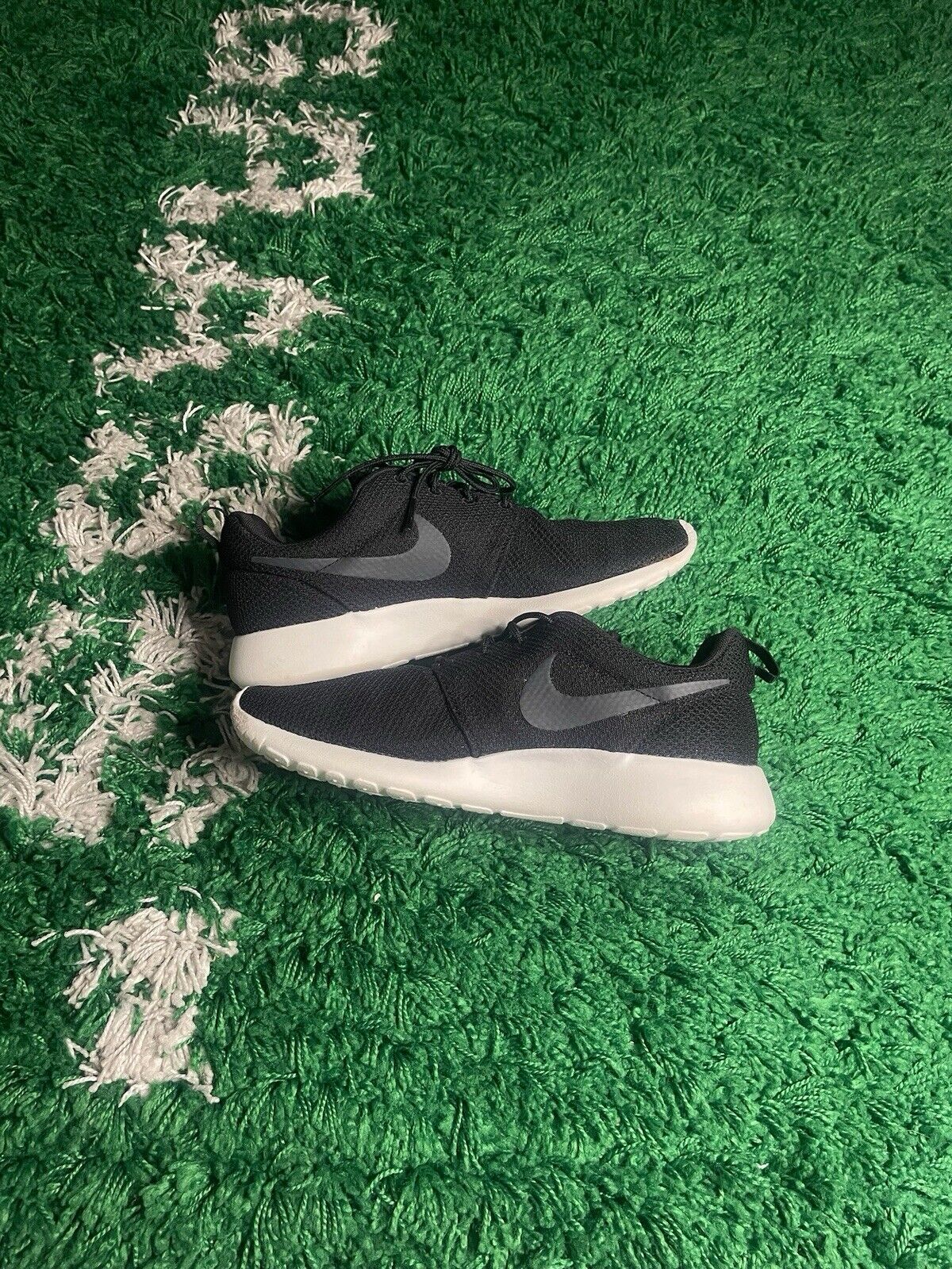 Size 7.5 - Nike Roshe One Anthracite