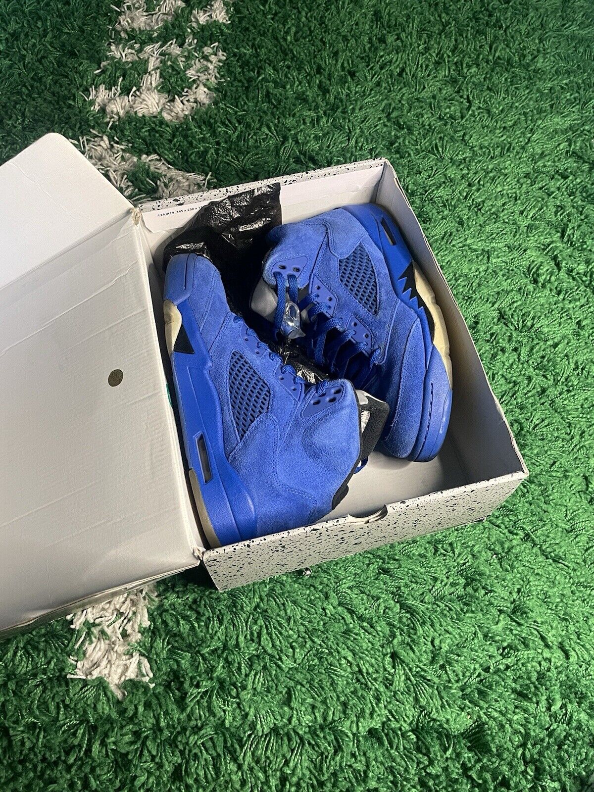 Size 9.5 - Air Jordan 5 Retro Blue Suede