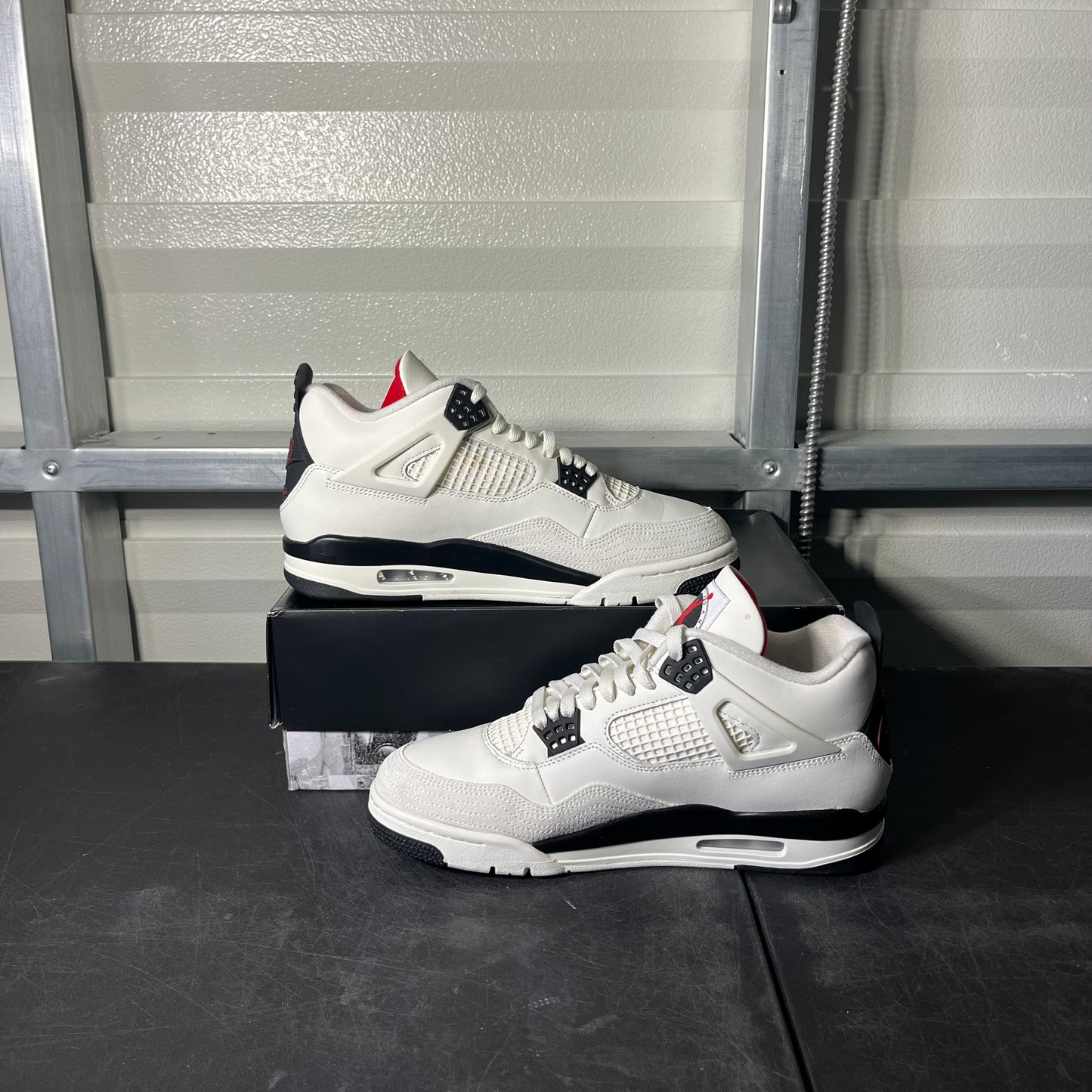 Size 11 - AJ 4 Flight Club