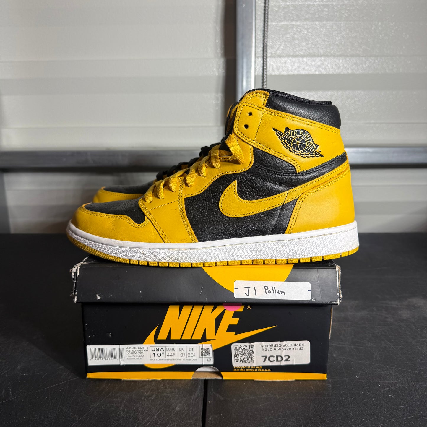 Size 10.5 - AJ 1 Retro High Pollen
