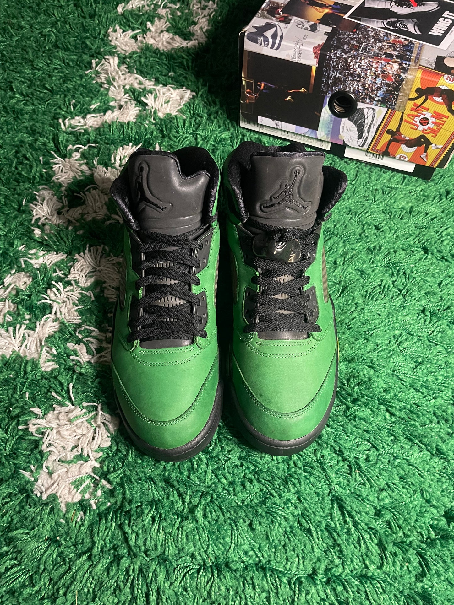 Size 11 - Jordan 5 Retro SE Oregon 2020