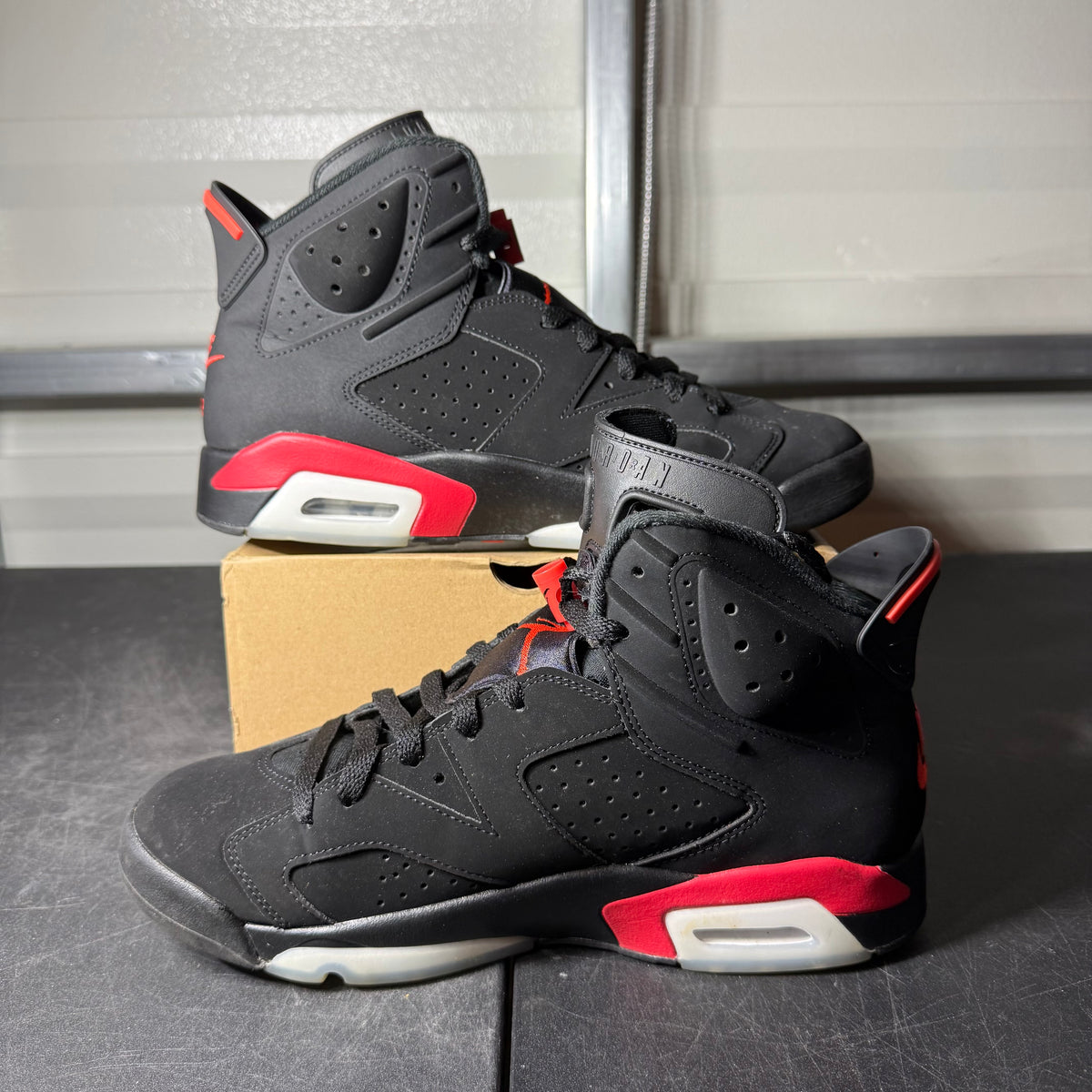 Size 10 - AJ 6 Infrared