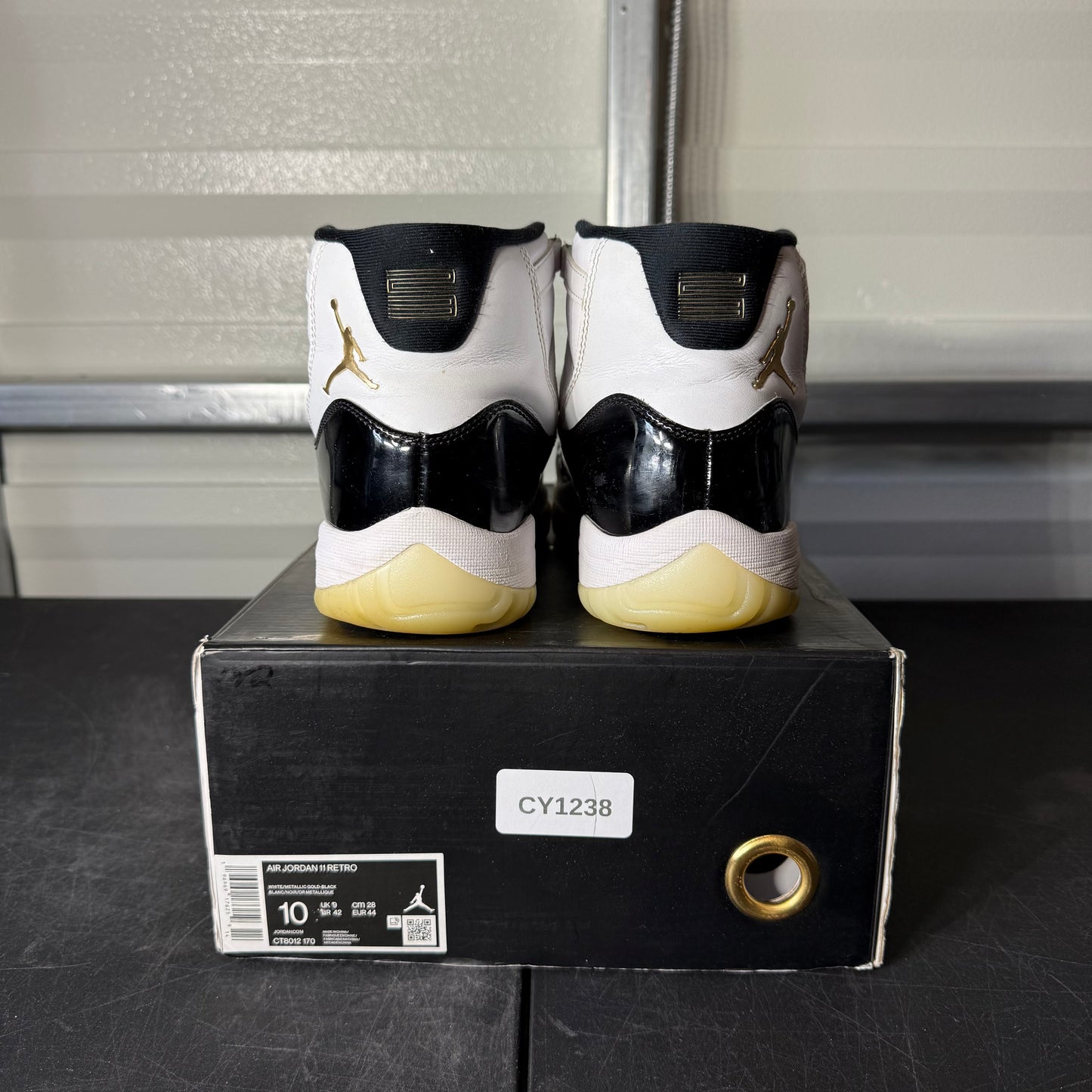 Size 10 - AJ 11 DMP