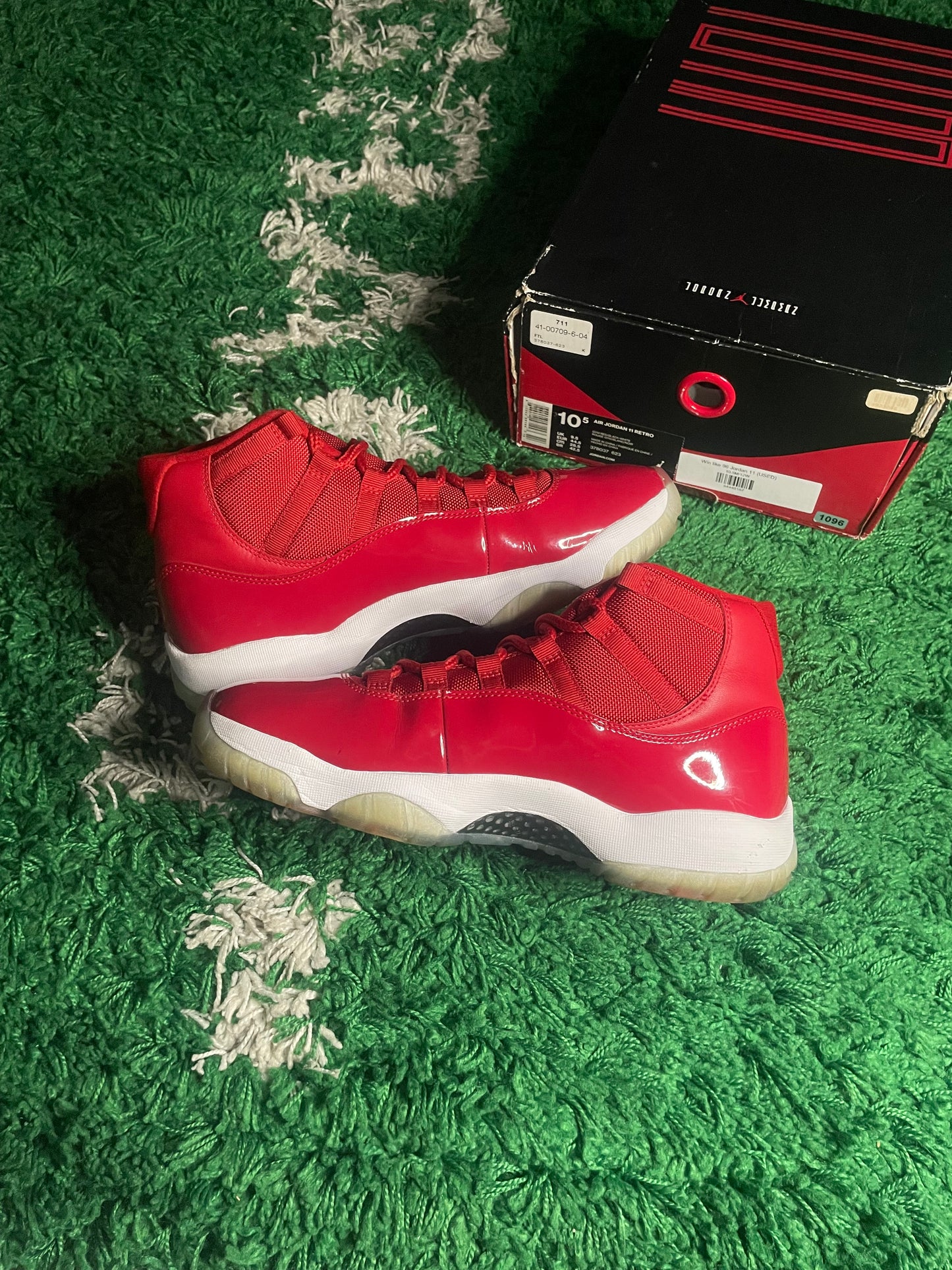 Size 10.5 - Jordan 11 Retro High Win Like '96