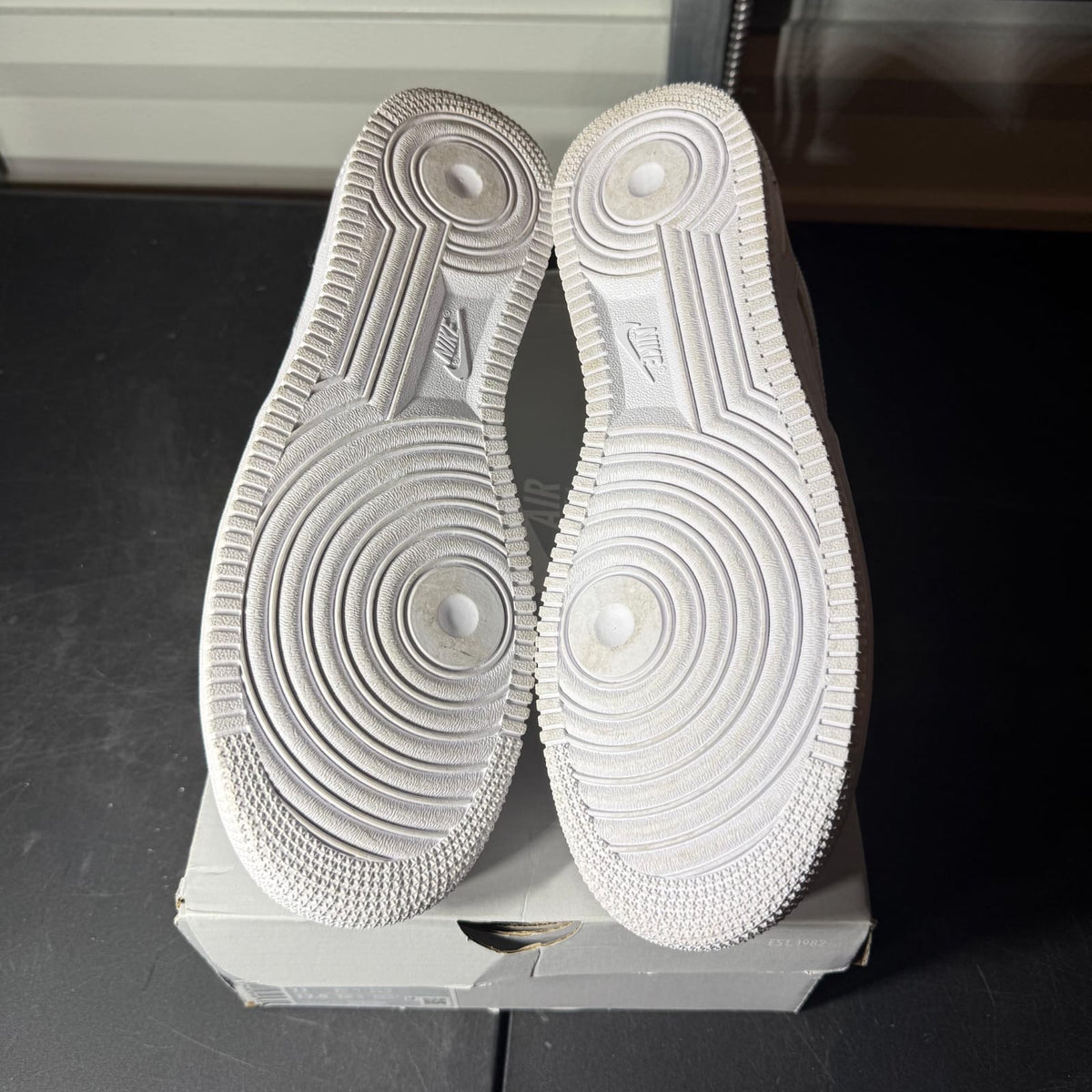 Size 11 - AF 1 Low White