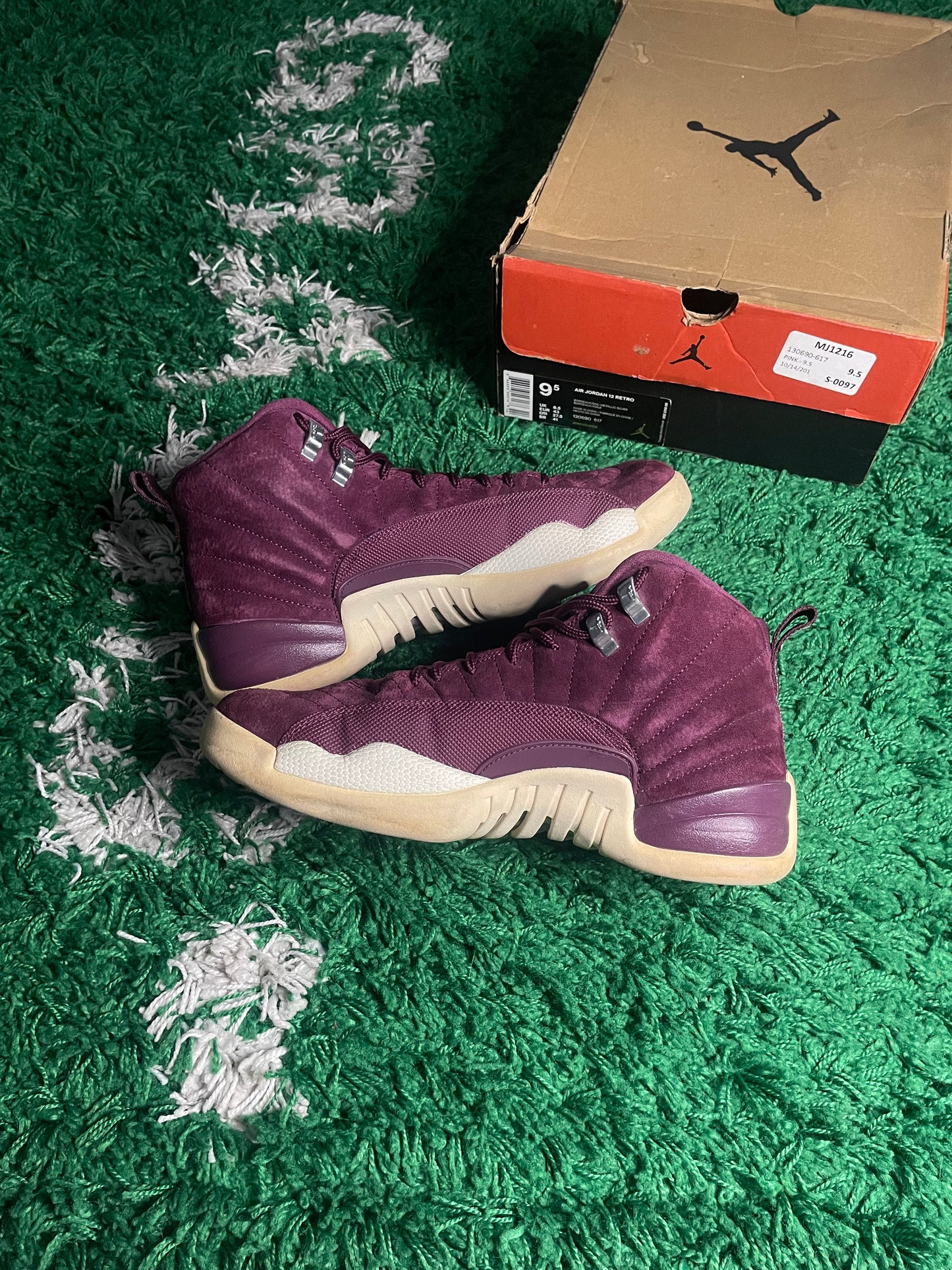 Size 9.5 - Air Jordan 12 Retro Bordeaux