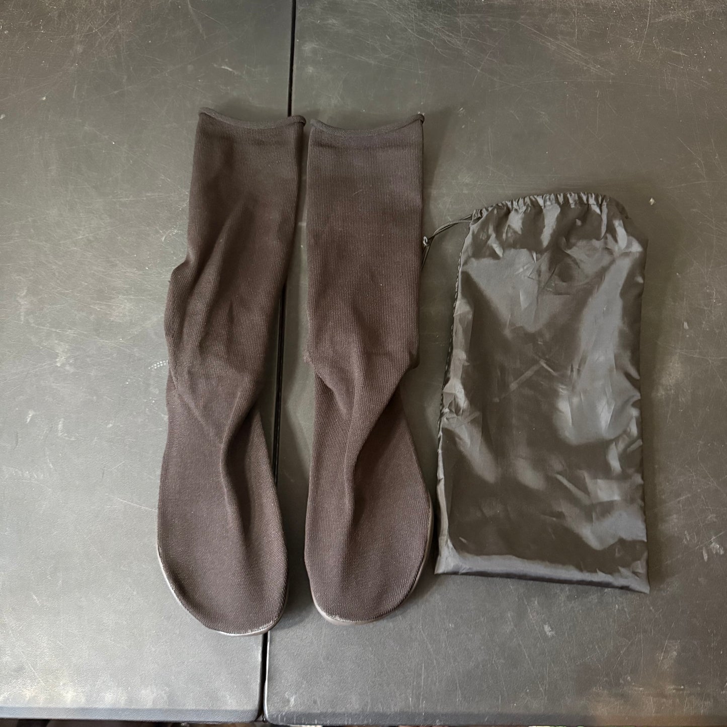 Size 2 - YZY Pods DS