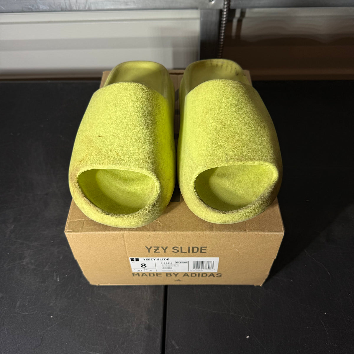 Size 8 - Yeezy Resin Slide
