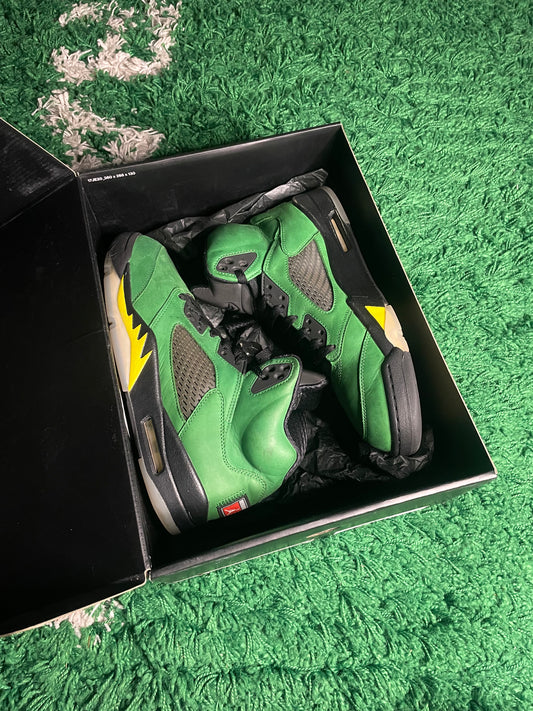 Size 11 - Jordan 5 Retro SE Oregon 2020