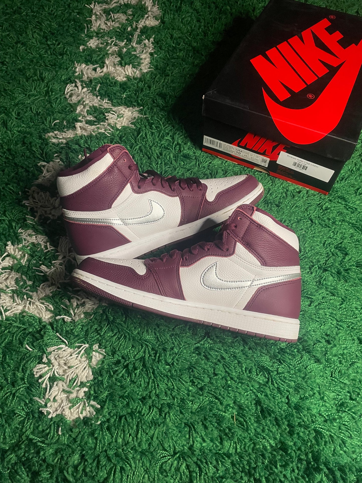 Size 10 - Jordan 1 Retro High OG Bordeaux