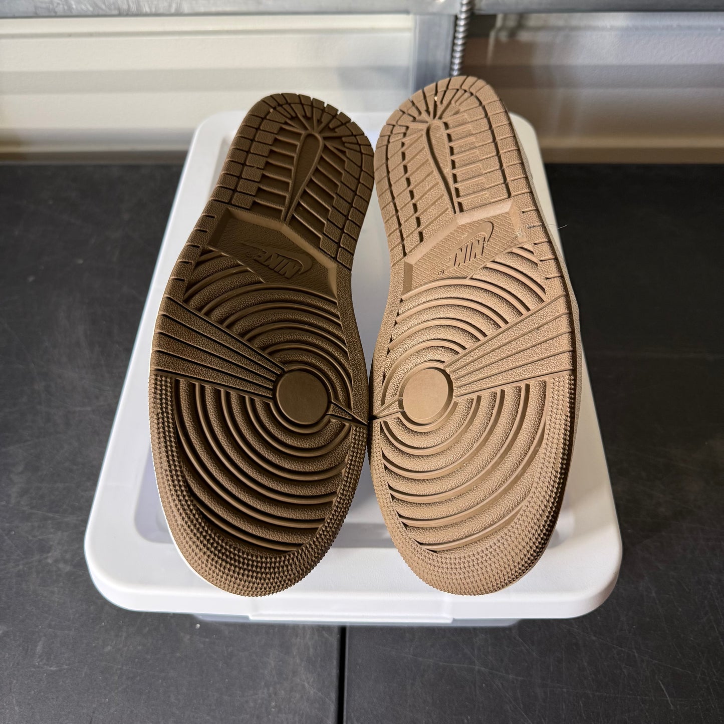 Size 10.5 - AJ 1 Low Mocha