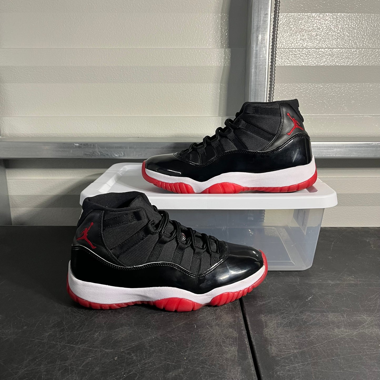 Size 9 - AJ 11 Bred