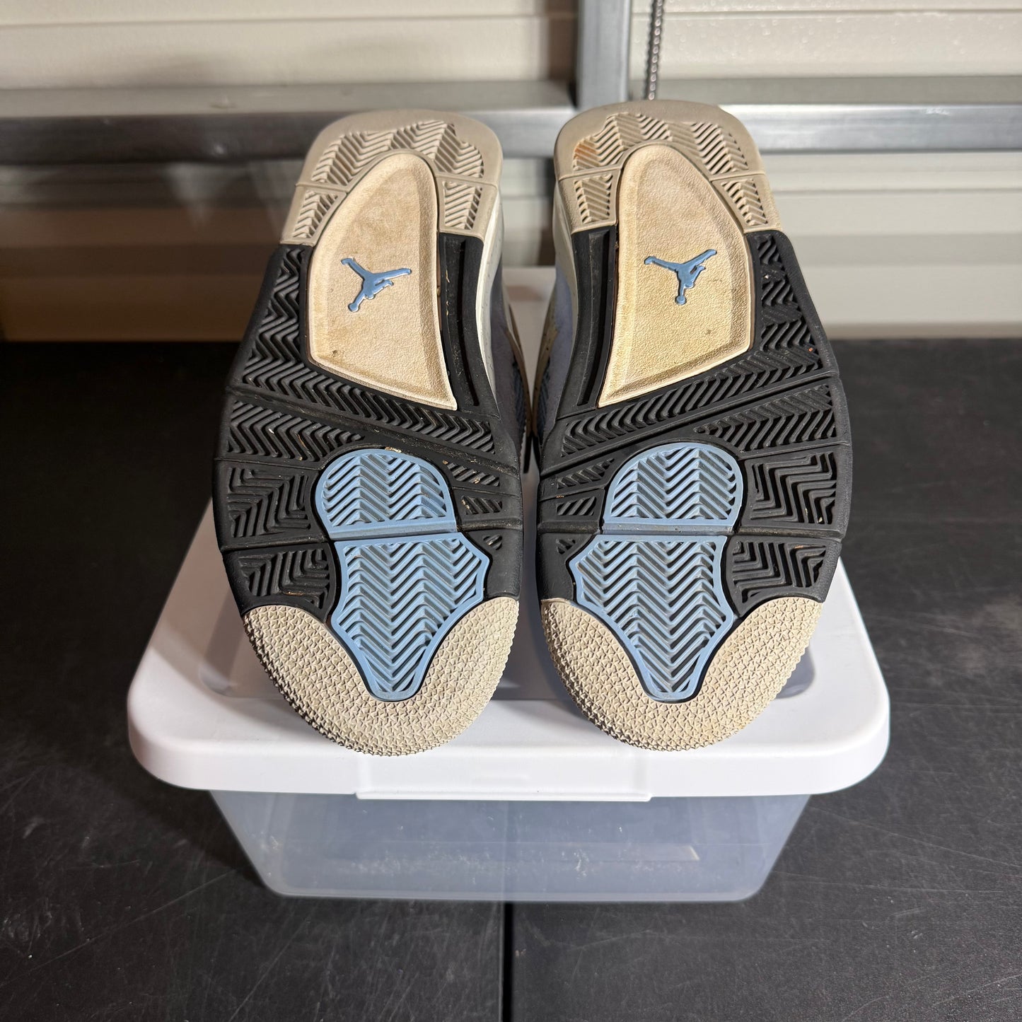 Size 8.5 - AJ 4 UNC