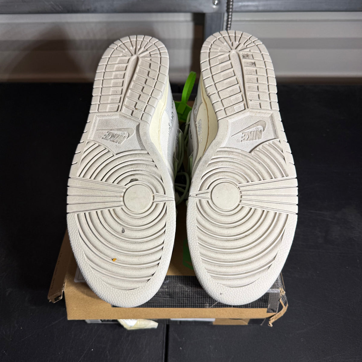 Size 12 - Off-White x Dunk Low Lot 07 of 50