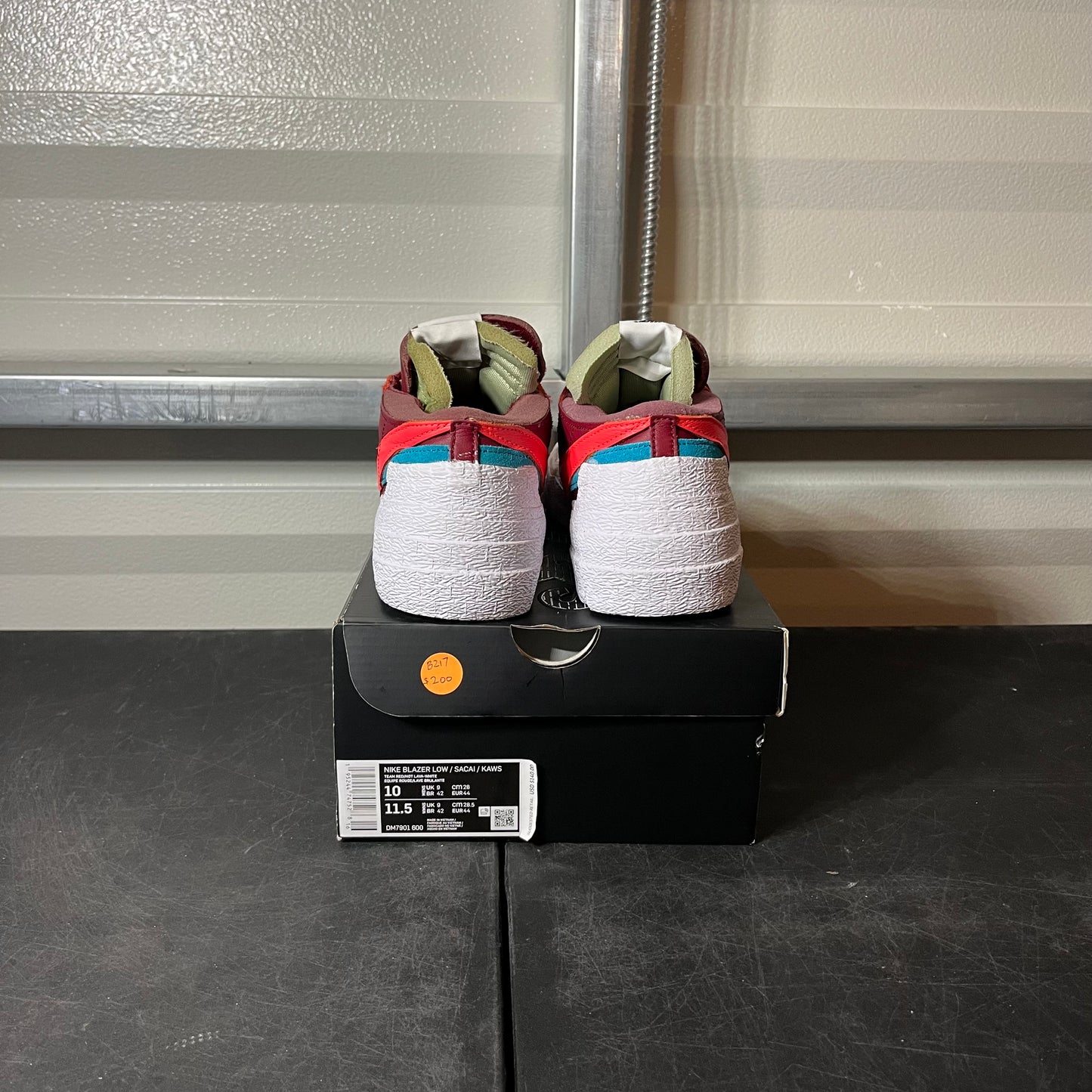 Size 10 - Blazer Low Sacai x Kaws Red