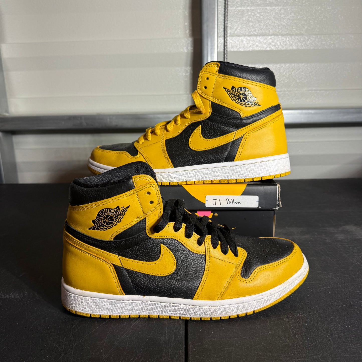 Size 10.5 - AJ 1 Retro High Pollen