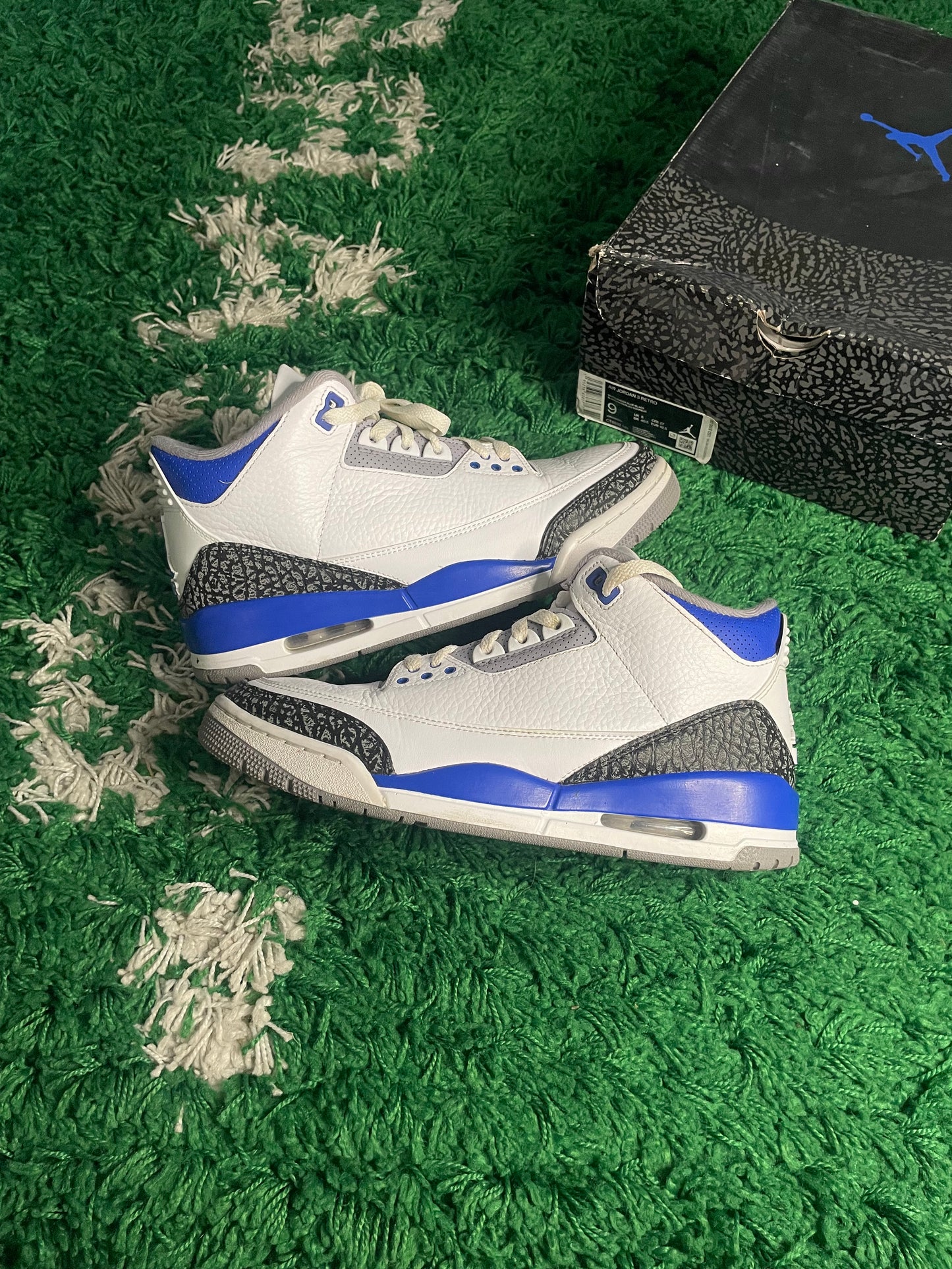 Size 9 - Jordan 3 Retro Mid Racer Blue