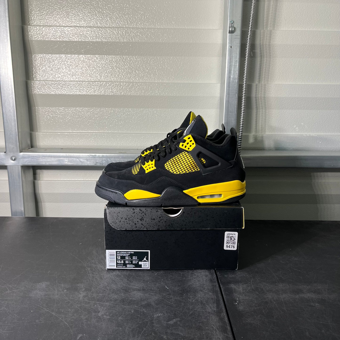 Size 12 - AJ 4 Thunder