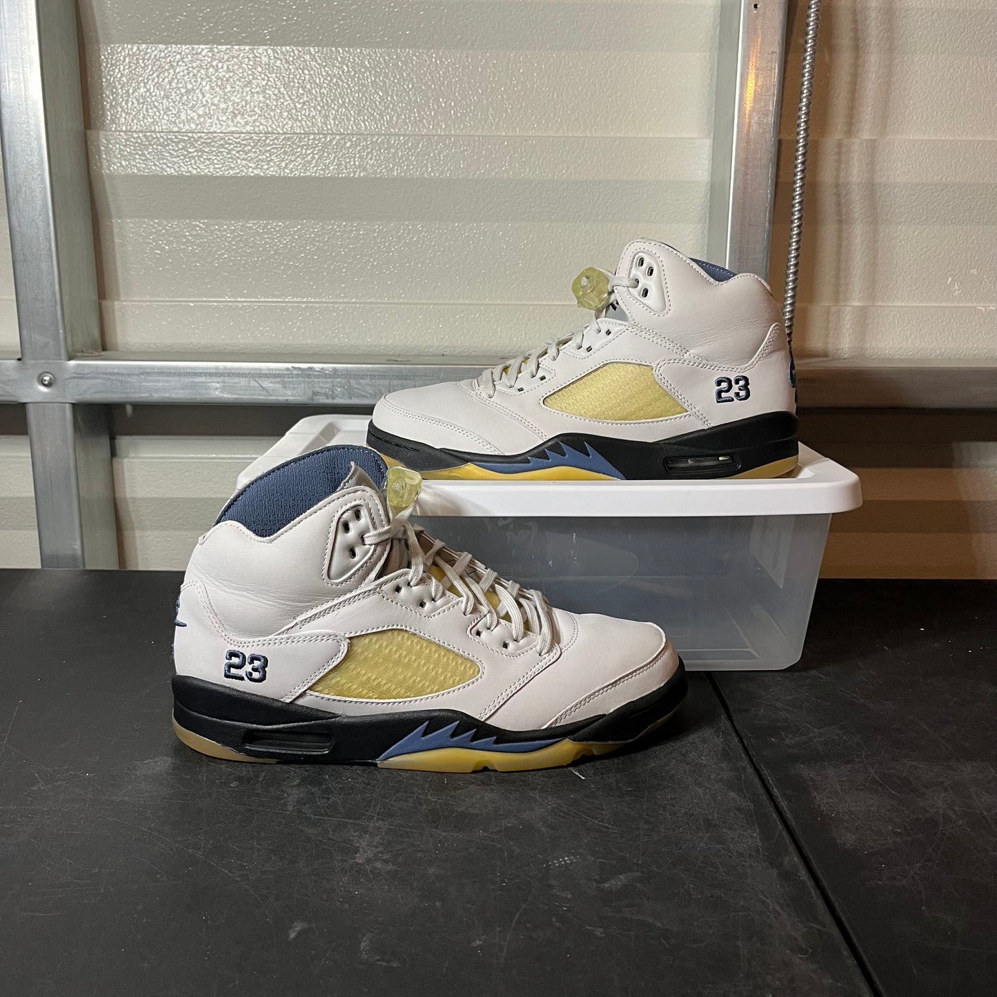 Size 12W - AJ 5 A Ma Maniére Dawn