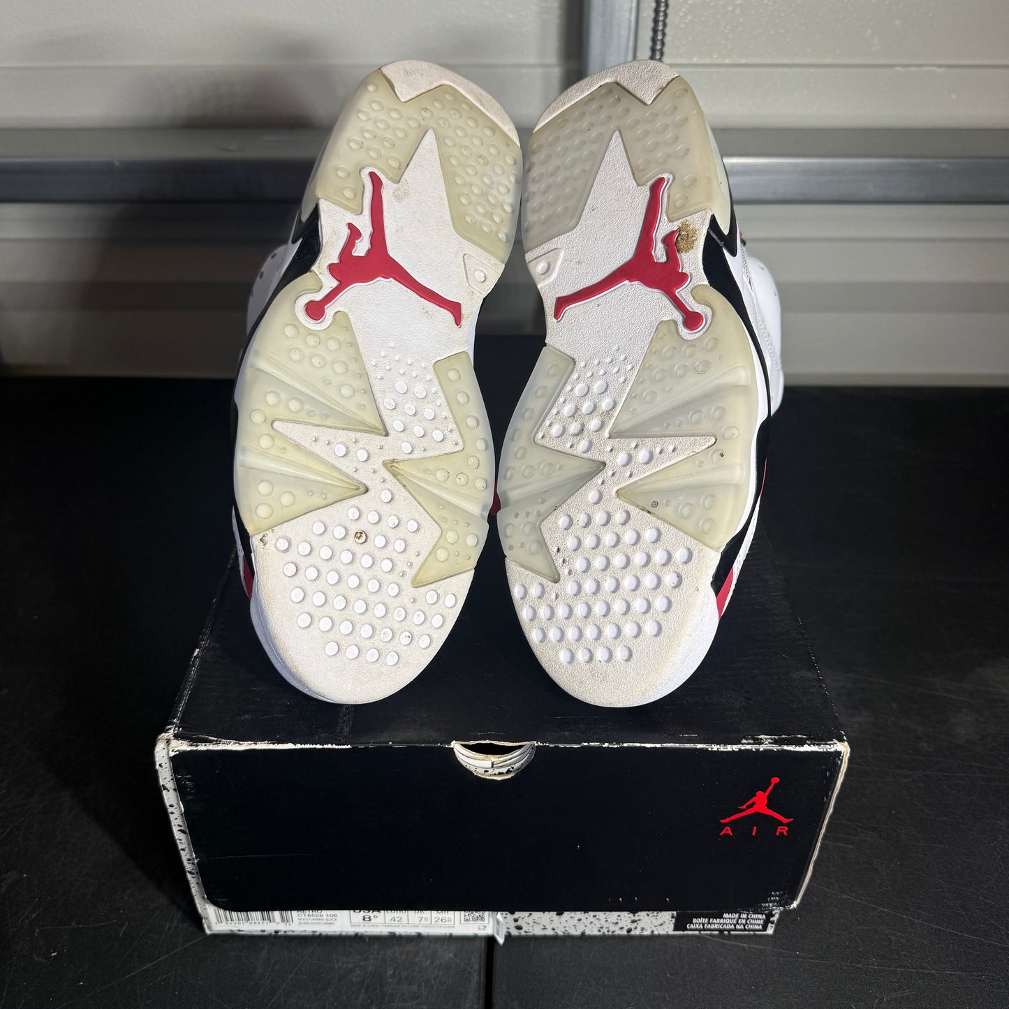 Size 8.5 - AJ 6 Carmine