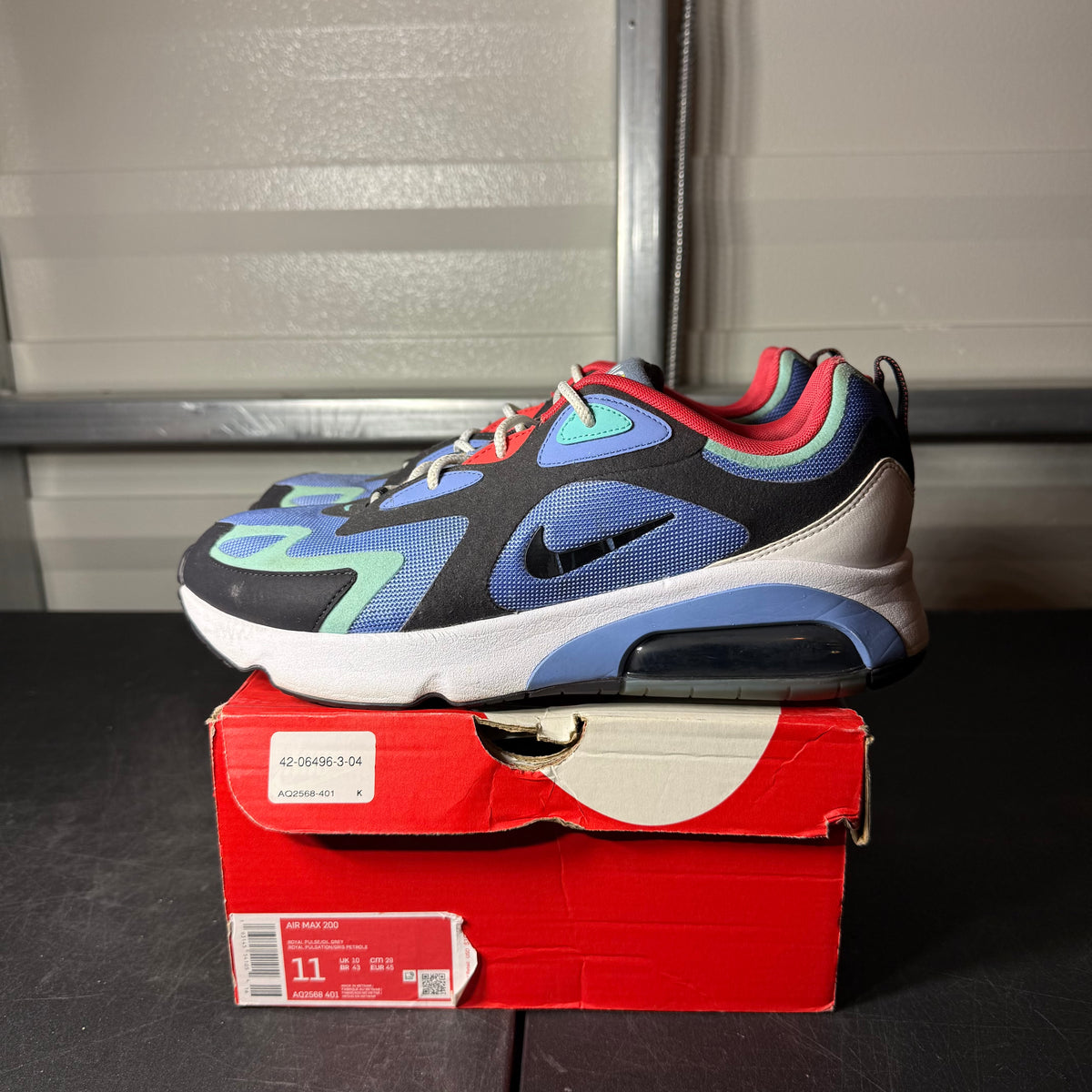 Size 11 - Air Max 200 Royal Pulse