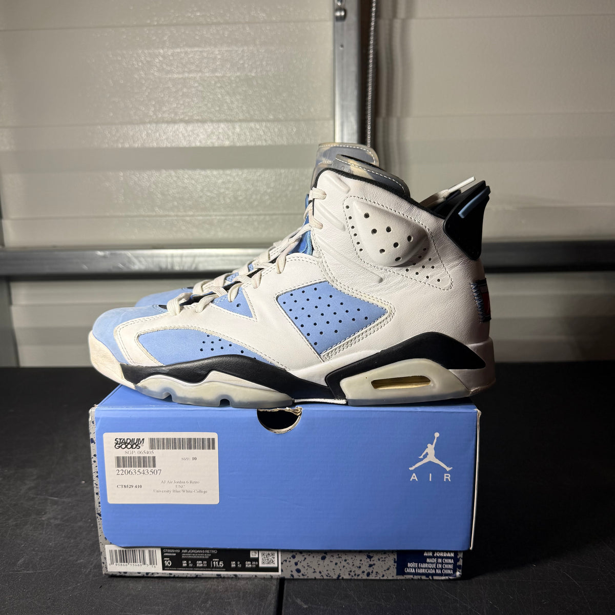 Size 10 - AJ 6 UNC
