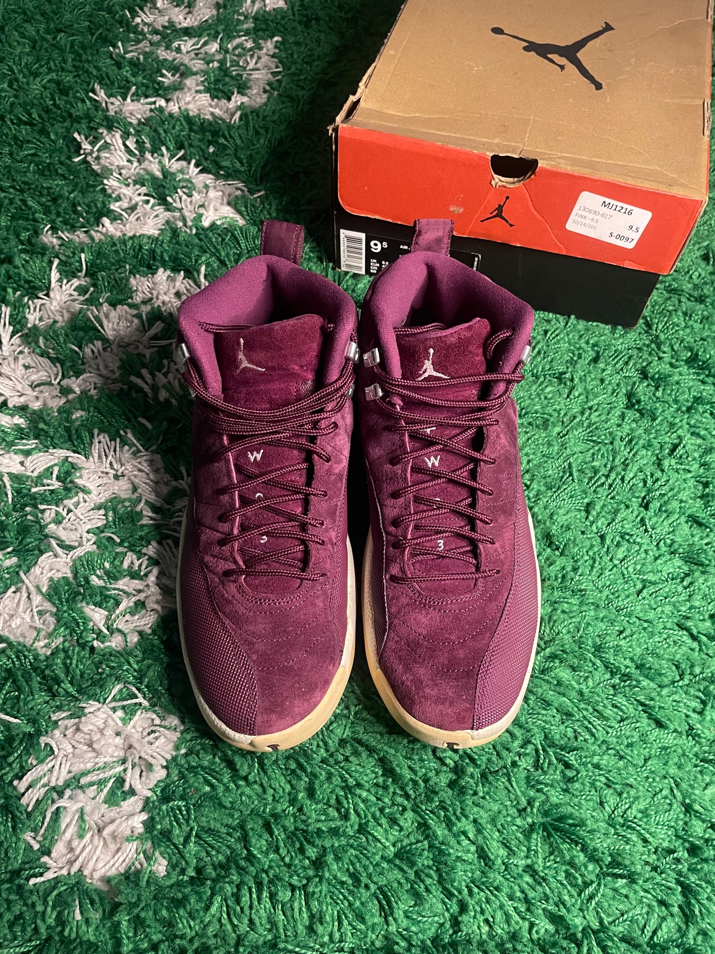 Size 9.5 - Air Jordan 12 Retro Bordeaux