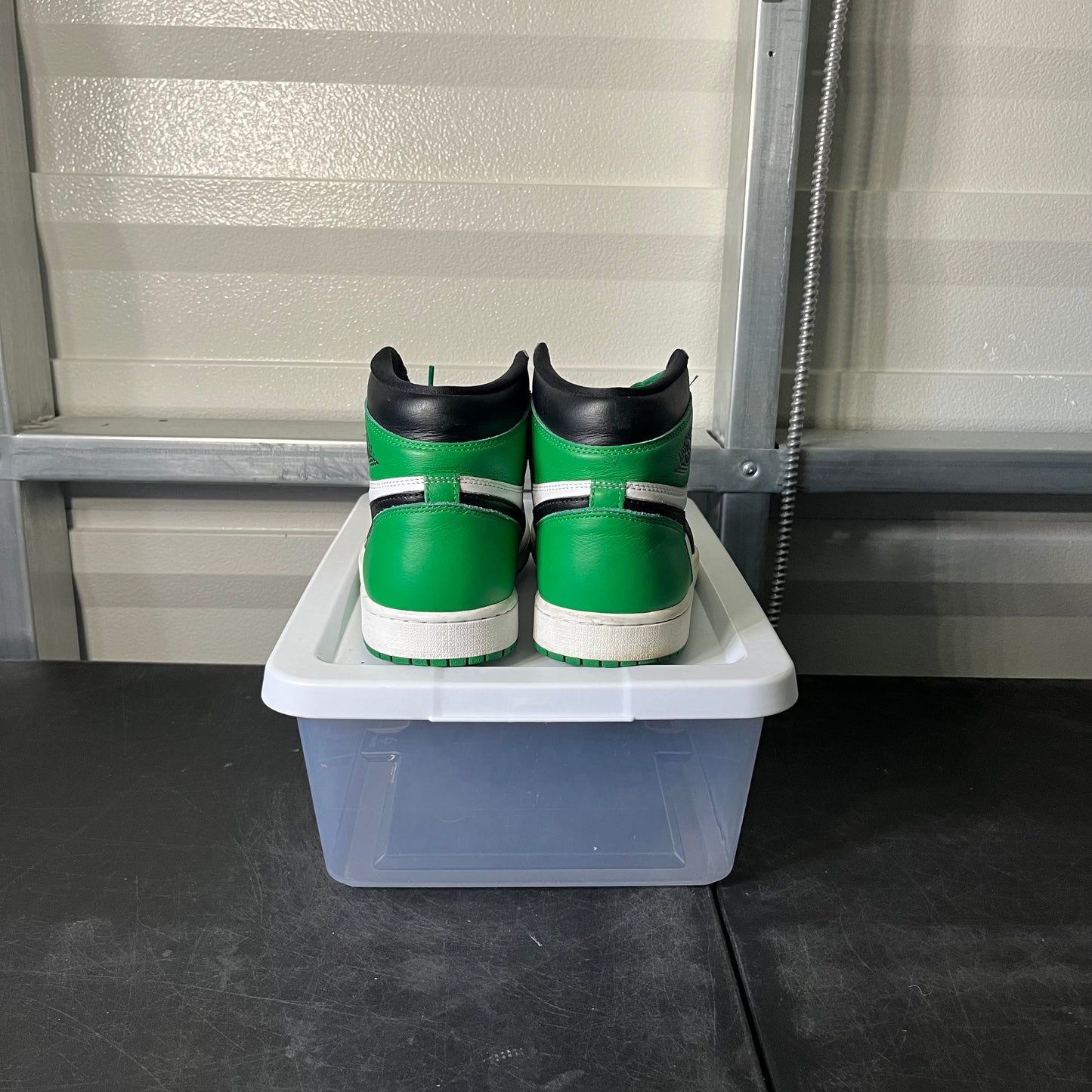 Size 10.5 - AJ 1 Lucky Green