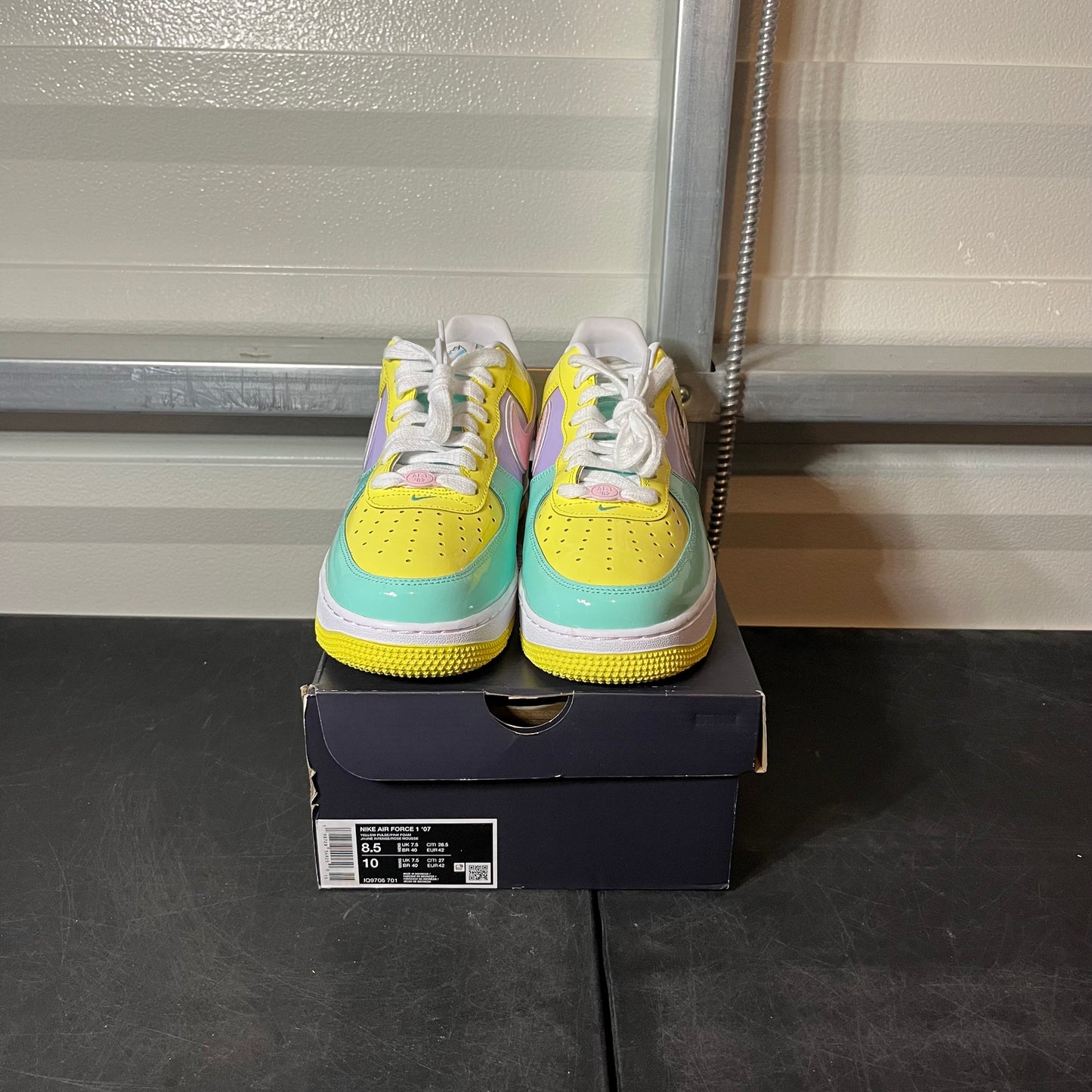 Size 8.5 - AF 1 Easter