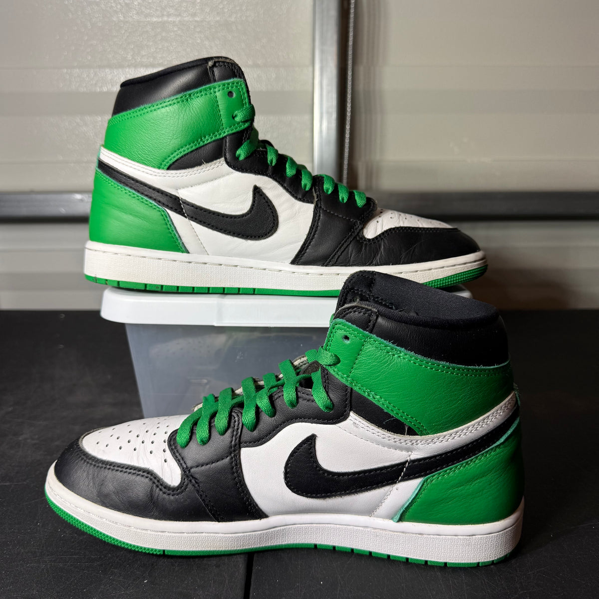 Size 10.5 - AJ 1 High Lucky Green NB