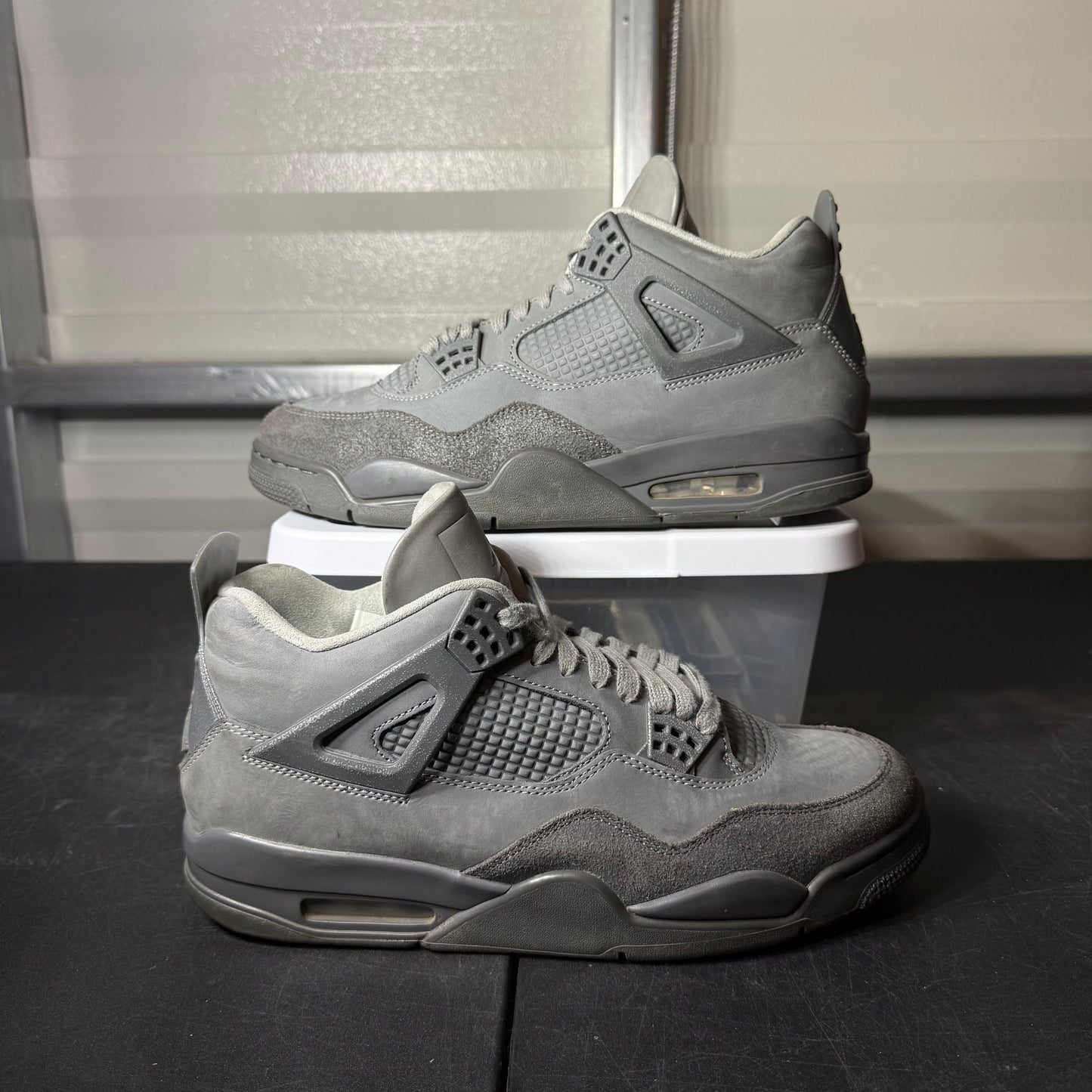 Size 10.5 - AJ 4 Wet Cement