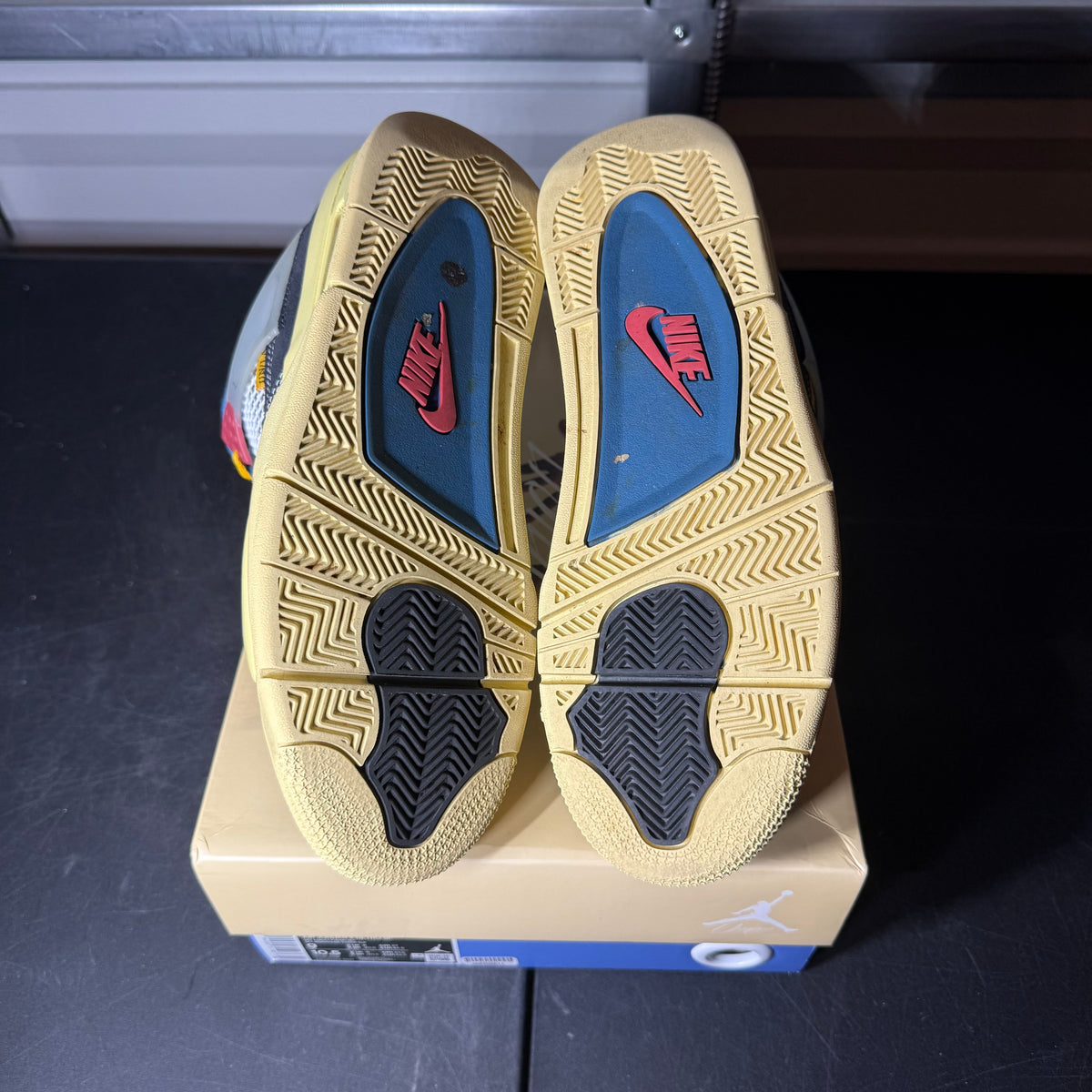 Size 9 - AJ 4 Union Off Noir