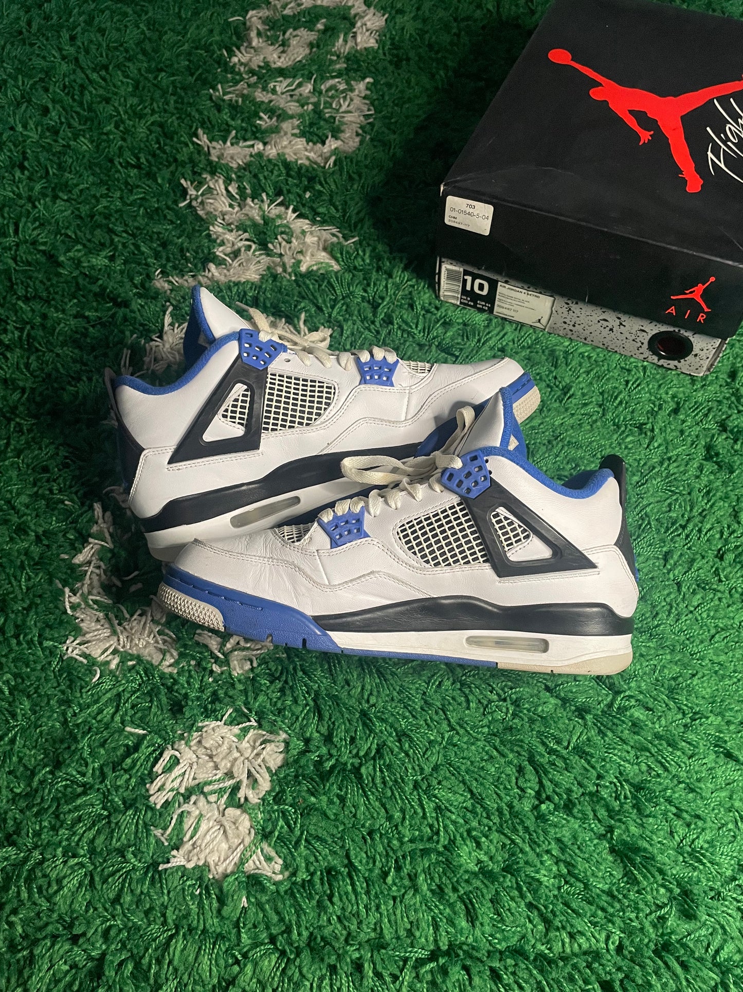 Size 10 - Jordan 4 Retro Mid Motorsports