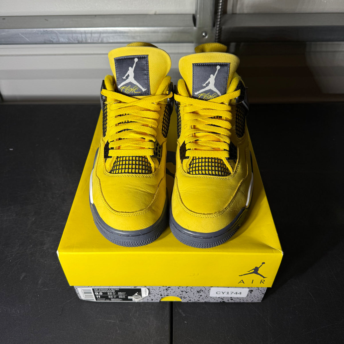 Size 9.5 - AJ 4 Lightning