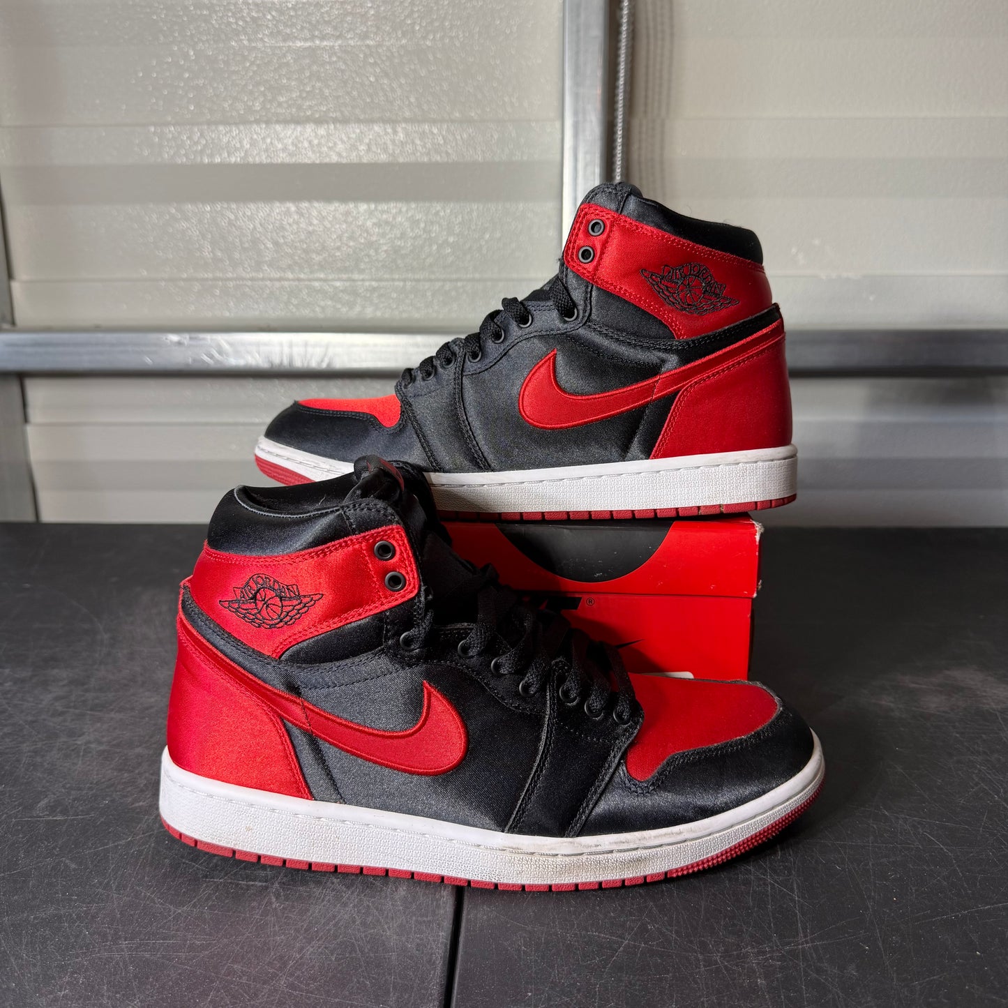 Size 11W - AJ 1 Satin Bred