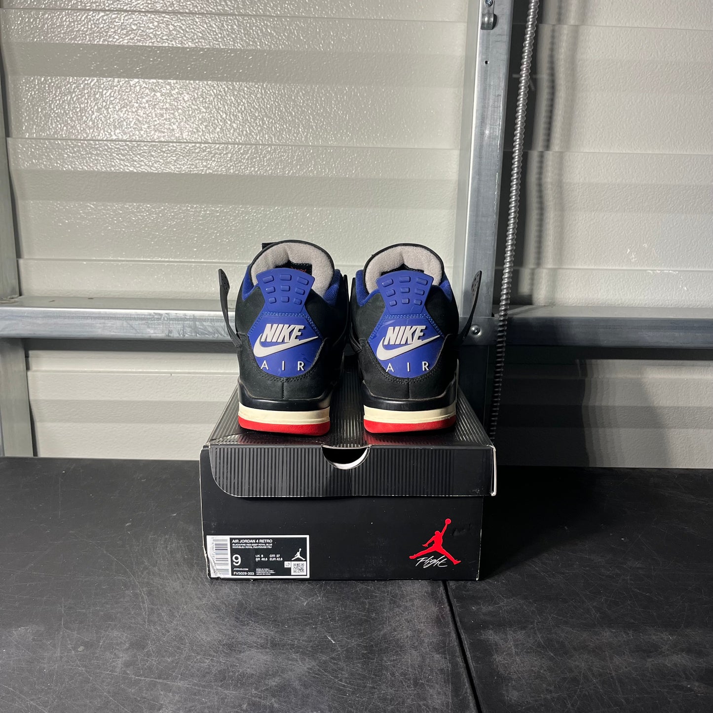 Size 9 - AJ 4 Rare Air