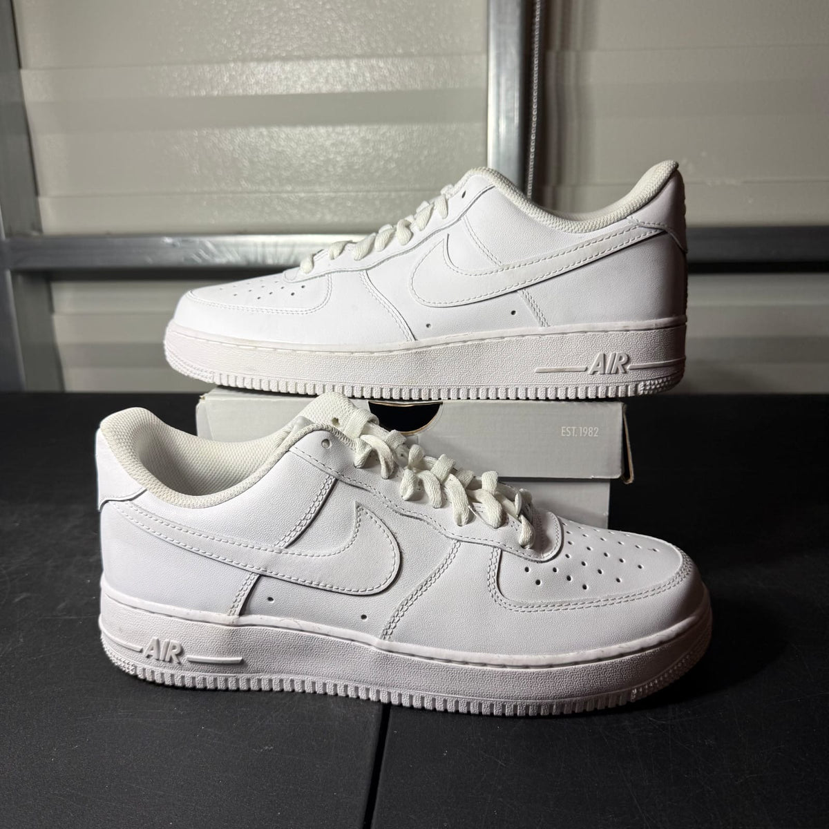 Size 11 - AF 1 Low White
