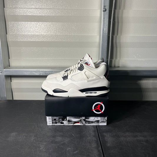 Size 11 - AJ 4 Flight Club
