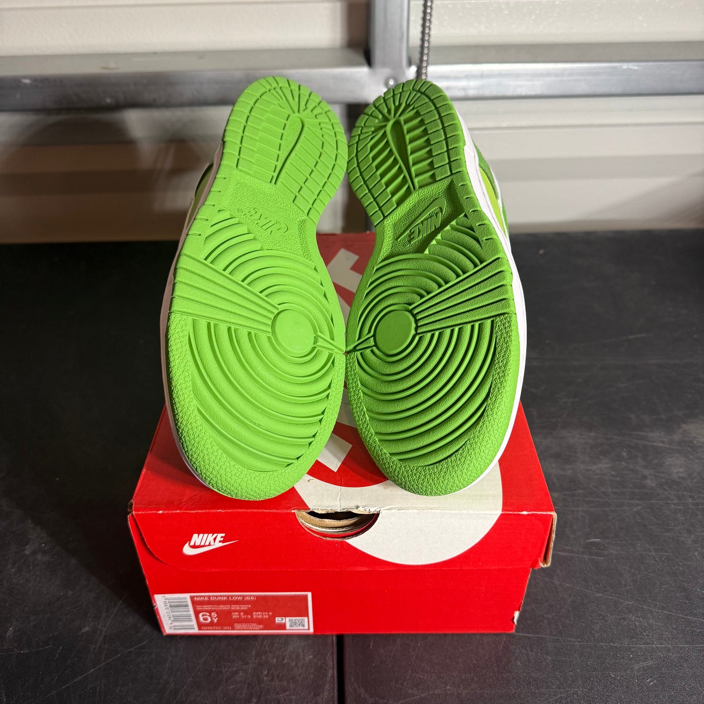 Size 6.5 - Dunk Low Chlorophyll