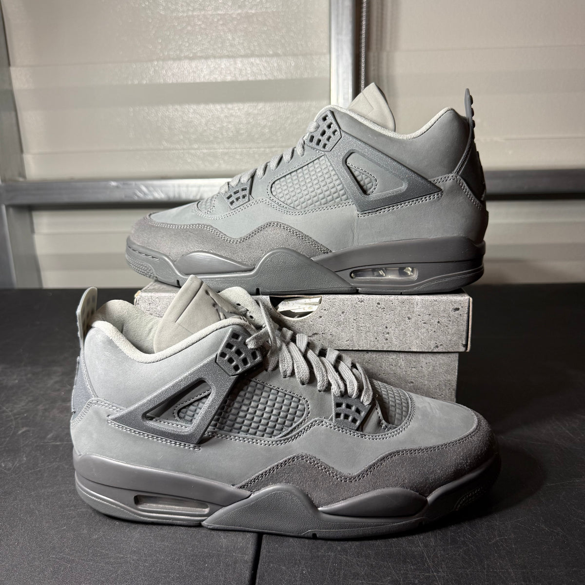 Size 10.5 - AJ 4 Wet Cement